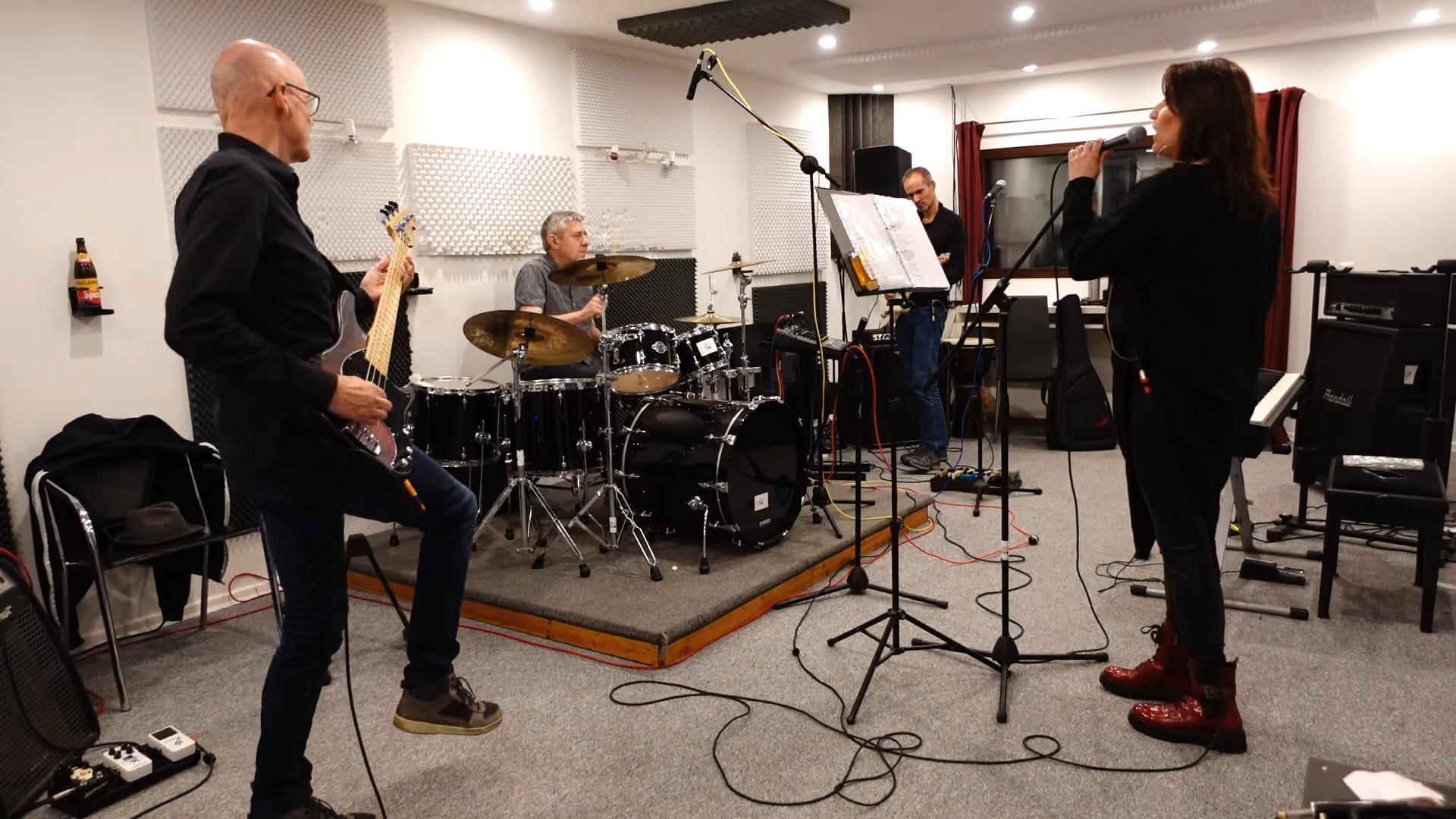 Vicious Darling Bandprobe